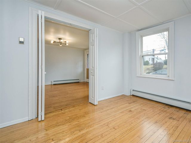 12 2nd Avenue, Port Washington, NY 11050