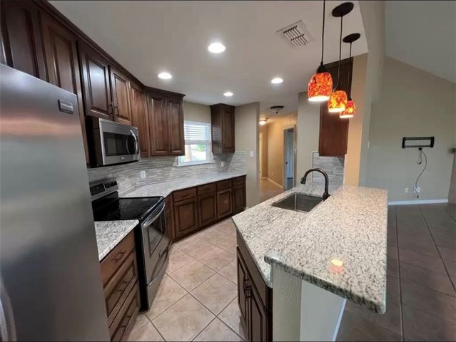 14157 Whitecap Blvd, Corpus Christi, TX 78418