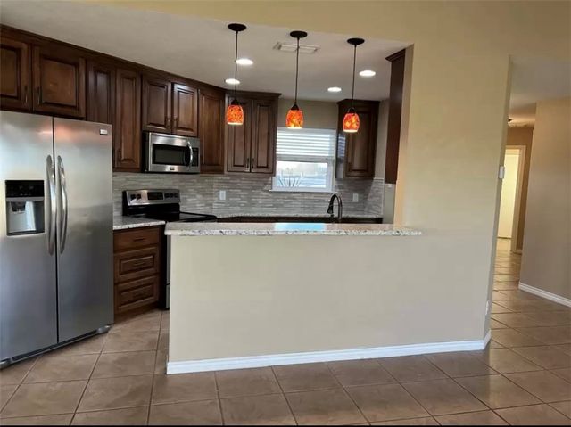 14157 Whitecap Blvd, Corpus Christi, TX 78418