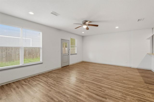 634 Magnolia Bend Bend, New Caney, TX 77357