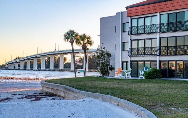 855 BAYWAY BOULEVARD 908, Clearwater Beach, FL 33767