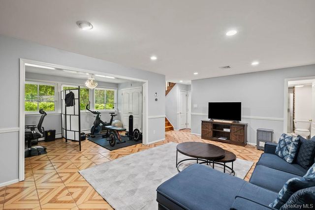 16 Brookside Drive, Pomona, NY 10970