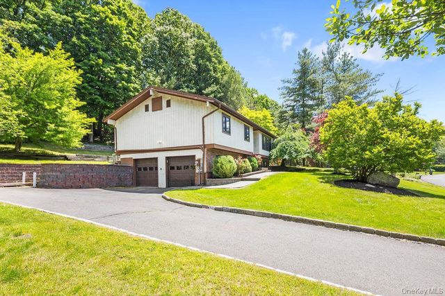 16 Brookside Drive, Pomona, NY 10970
