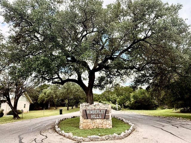 623 Las Colinas DR, Wimberley, TX 78676