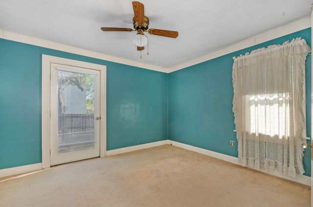 2526 W Walnut Street, Springfield, MO 65806