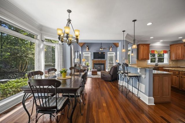 10 Clydesdale Trail, White, GA 30184