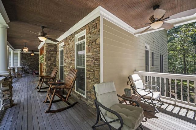 10 Clydesdale Trail, White, GA 30184