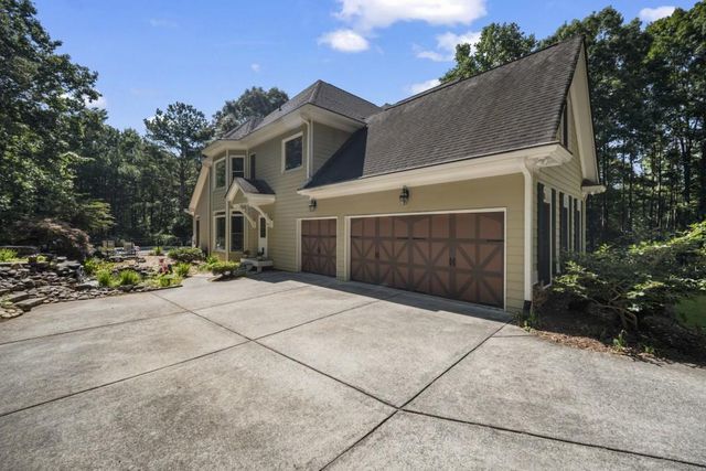 10 Clydesdale Trail, White, GA 30184