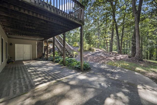 10 Clydesdale Trail, White, GA 30184