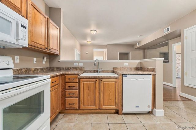 2511 S Bahama Circle B, Aurora, CO 80013