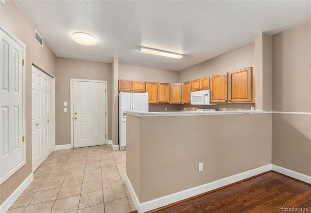 2511 S Bahama Circle B, Aurora, CO 80013