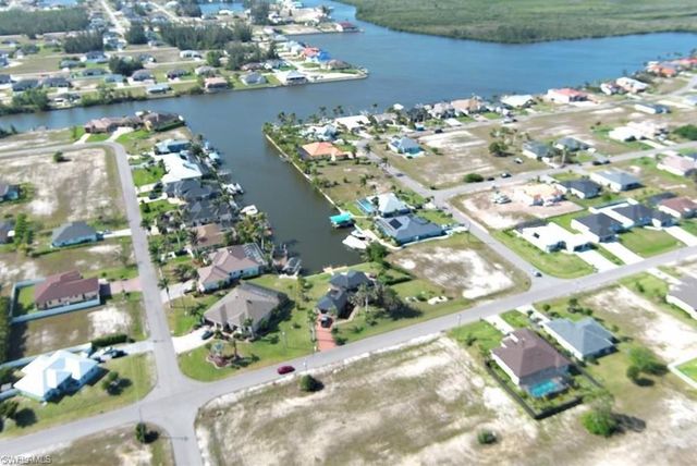 4213 NW 39th ST, Cape Coral, FL 33993