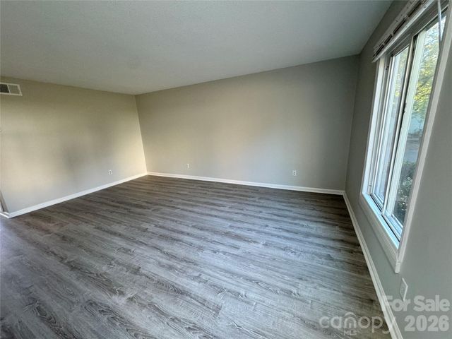 1906 Mereview Court 8, Charlotte, NC 28210