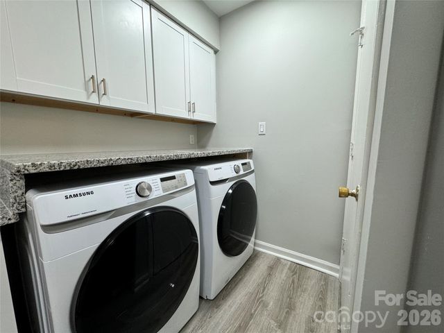 1906 Mereview Court 8, Charlotte, NC 28210