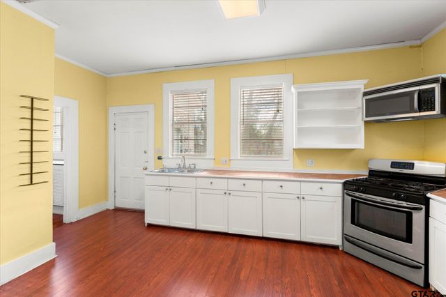 508 E 3rd, Mt Pleasant, TX 75455