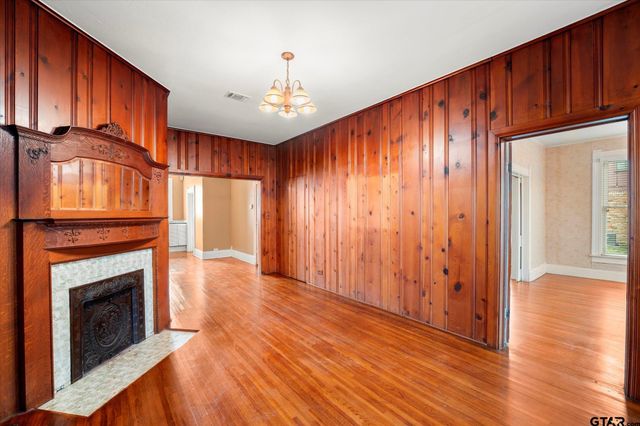 508 E 3rd, Mt Pleasant, TX 75455