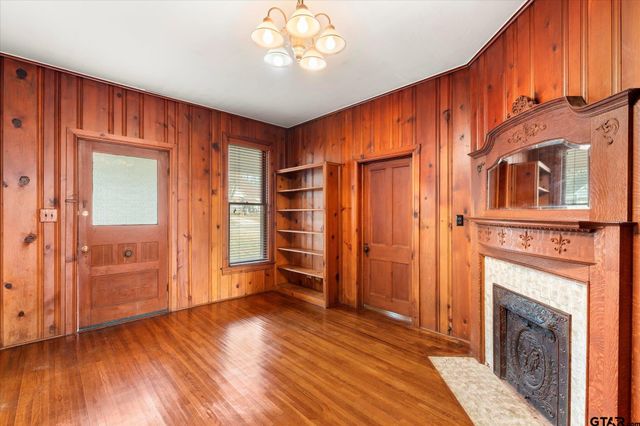 508 E 3rd, Mt Pleasant, TX 75455