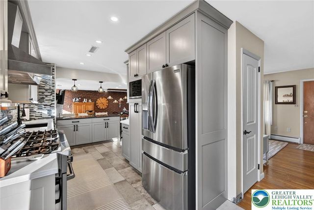 226 Front Street, Alburtis Boro, PA 18011