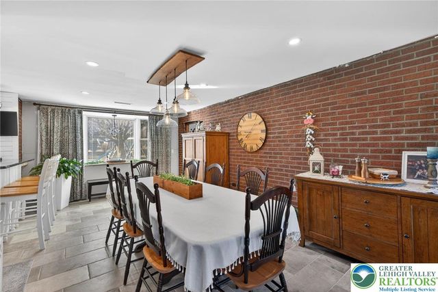 226 Front Street, Alburtis Boro, PA 18011