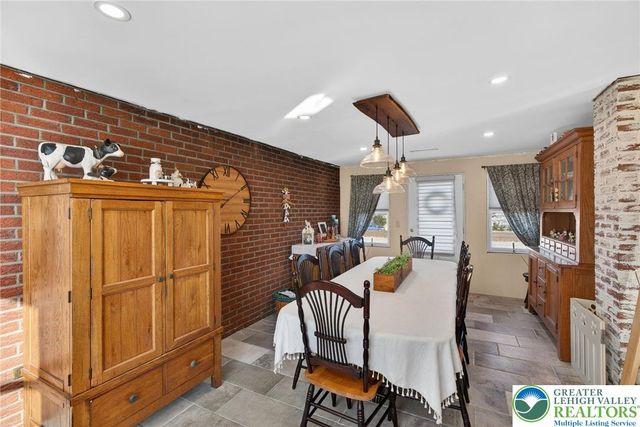 226 Front Street, Alburtis Boro, PA 18011