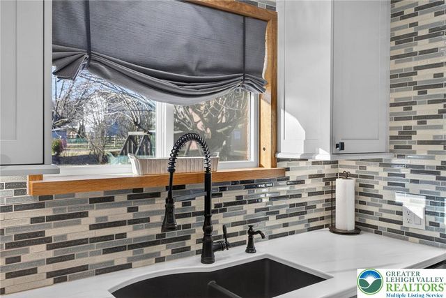 226 Front Street, Alburtis Boro, PA 18011