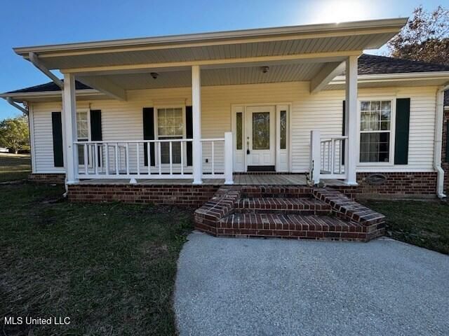 95 Ridgeland Drive, Carriere, MS 39426