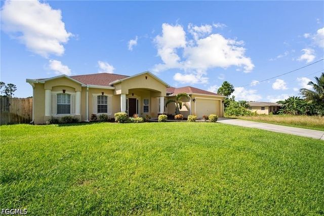 3507 22nd ST SW, Lehigh Acres, FL 33976