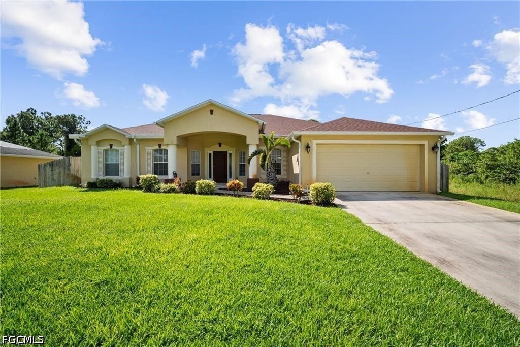 3507 22nd ST SW, Lehigh Acres, FL 33976
