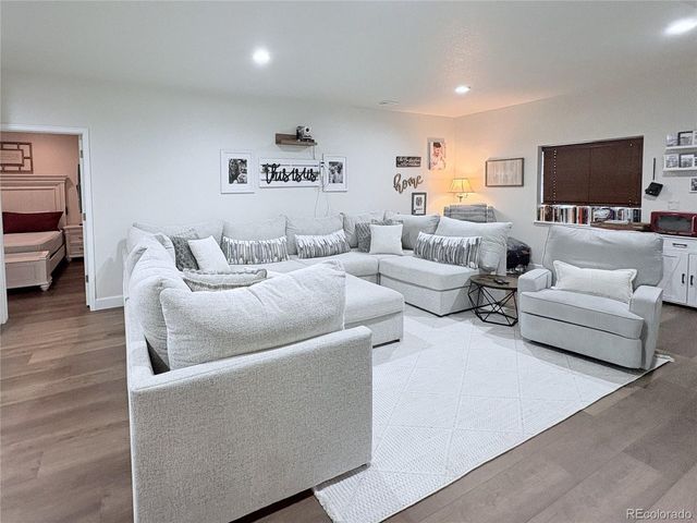 12648 Canoe St, Longmont, CO 80504