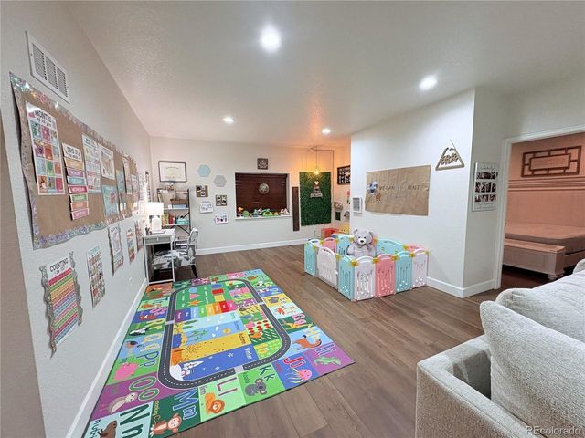 12648 Canoe St, Longmont, CO 80504