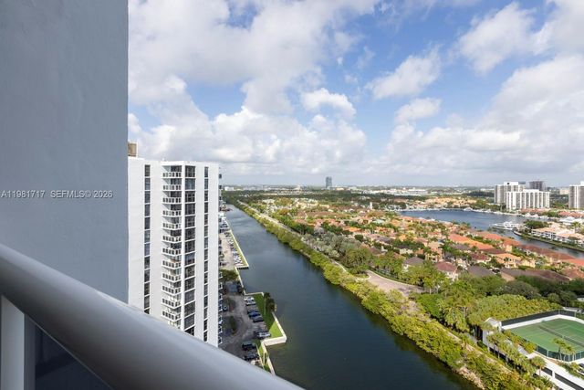 20515 E Country Club Drive 2242, Aventura, FL 33180