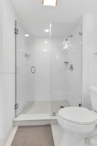 20515 E Country Club Drive 2242, Aventura, FL 33180