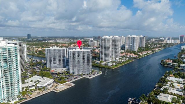 20515 E Country Club Drive 2242, Aventura, FL 33180