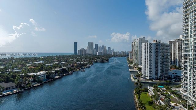 20515 E Country Club Drive 2242, Aventura, FL 33180