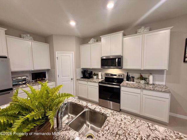 7611 Odessa Court, Brooksville, FL 34613