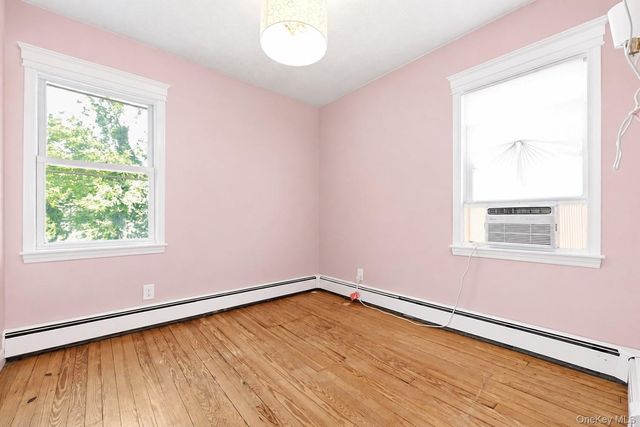 100 Spruce Street, West Hempstead, NY 11552