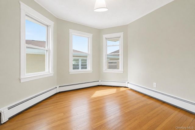 100 Spruce Street, West Hempstead, NY 11552