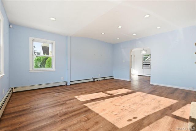 100 Spruce Street, West Hempstead, NY 11552