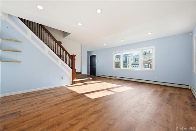 100 Spruce Street, West Hempstead, NY 11552
