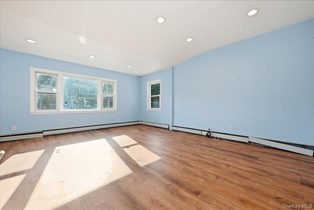 100 Spruce Street, West Hempstead, NY 11552