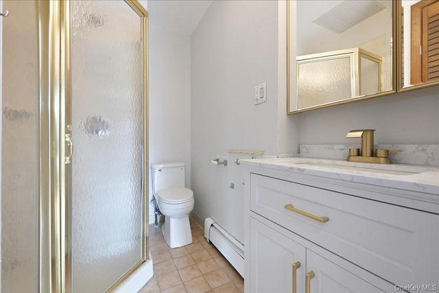 100 Spruce Street, West Hempstead, NY 11552