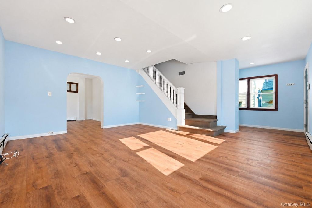 100 Spruce Street, West Hempstead, NY 11552 — photo 4