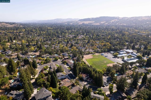 871 Richard Lane, Danville, CA 94526