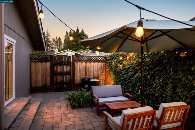 871 Richard Lane, Danville, CA 94526