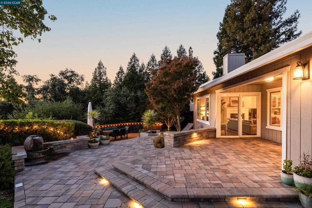 871 Richard Lane, Danville, CA 94526