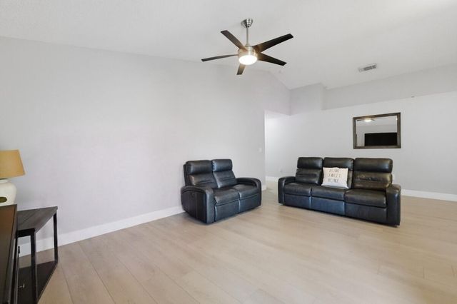 12564 NW 10TH Place, Sunrise, FL 33323
