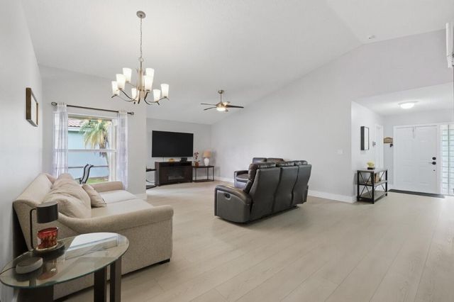 12564 NW 10TH Place, Sunrise, FL 33323