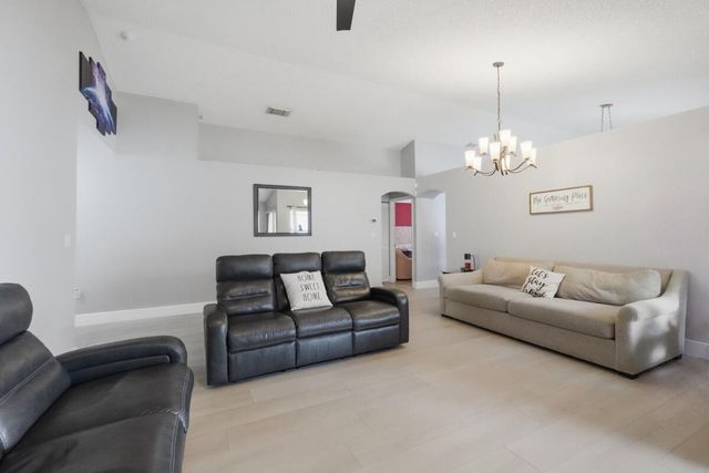 12564 NW 10TH Place, Sunrise, FL 33323