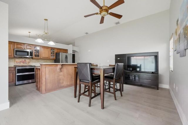 12564 NW 10TH Place, Sunrise, FL 33323