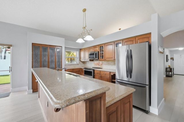 12564 NW 10TH Place, Sunrise, FL 33323